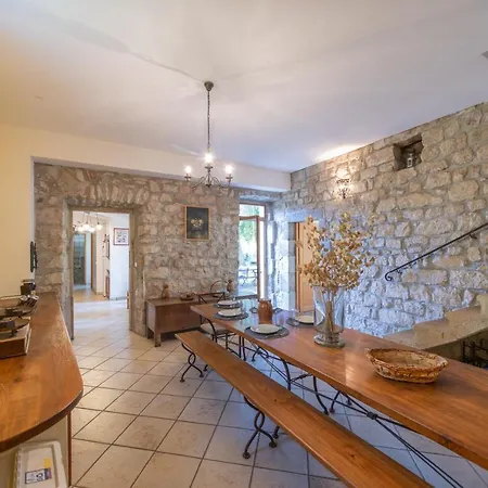 Casa vacanze Le Grand Cèdre - Maison Avec Piscine Privée *